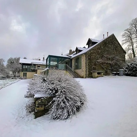 Maison Typique Au Pied Du Chateau De Avec Cheminee, Grand Jardin Et Equipements Modernes - Fr-1-611-57